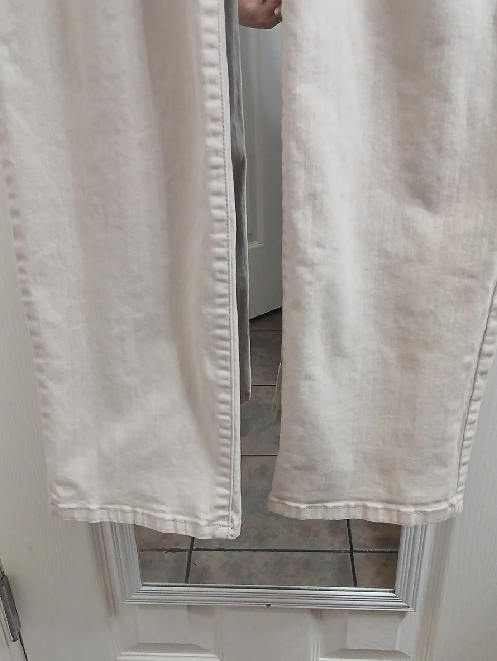 Bandolino Cream Straight-Leg Jeans Size 14 - Picture 3 of 10